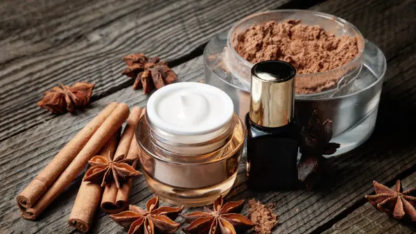 Cinnamon Extract Cosmetics and Personal Care Cinnamon Extract Cosmetics and Personal Care
