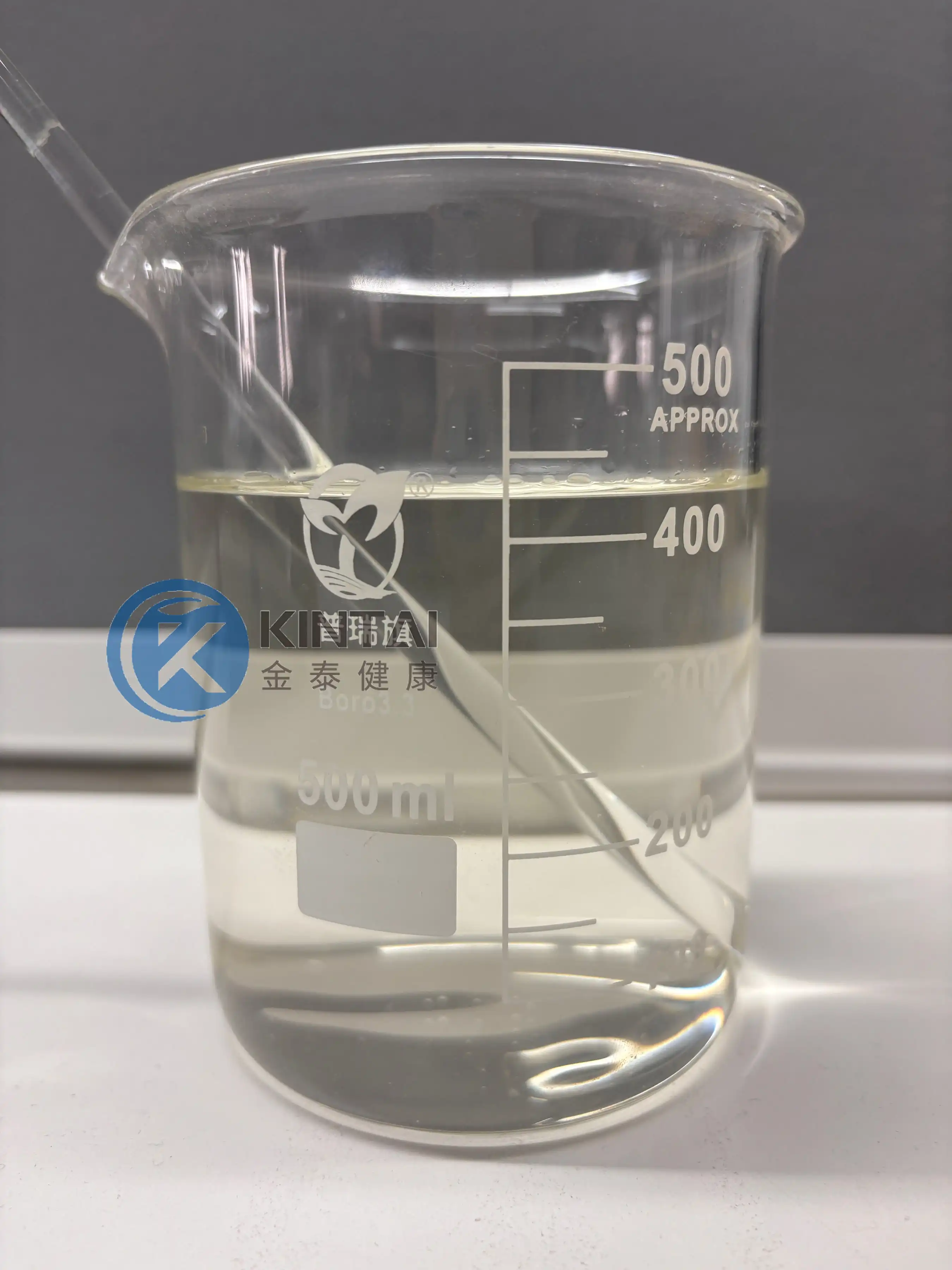Kintai's 30% dihydromyricetin solubility powder dissolved in water